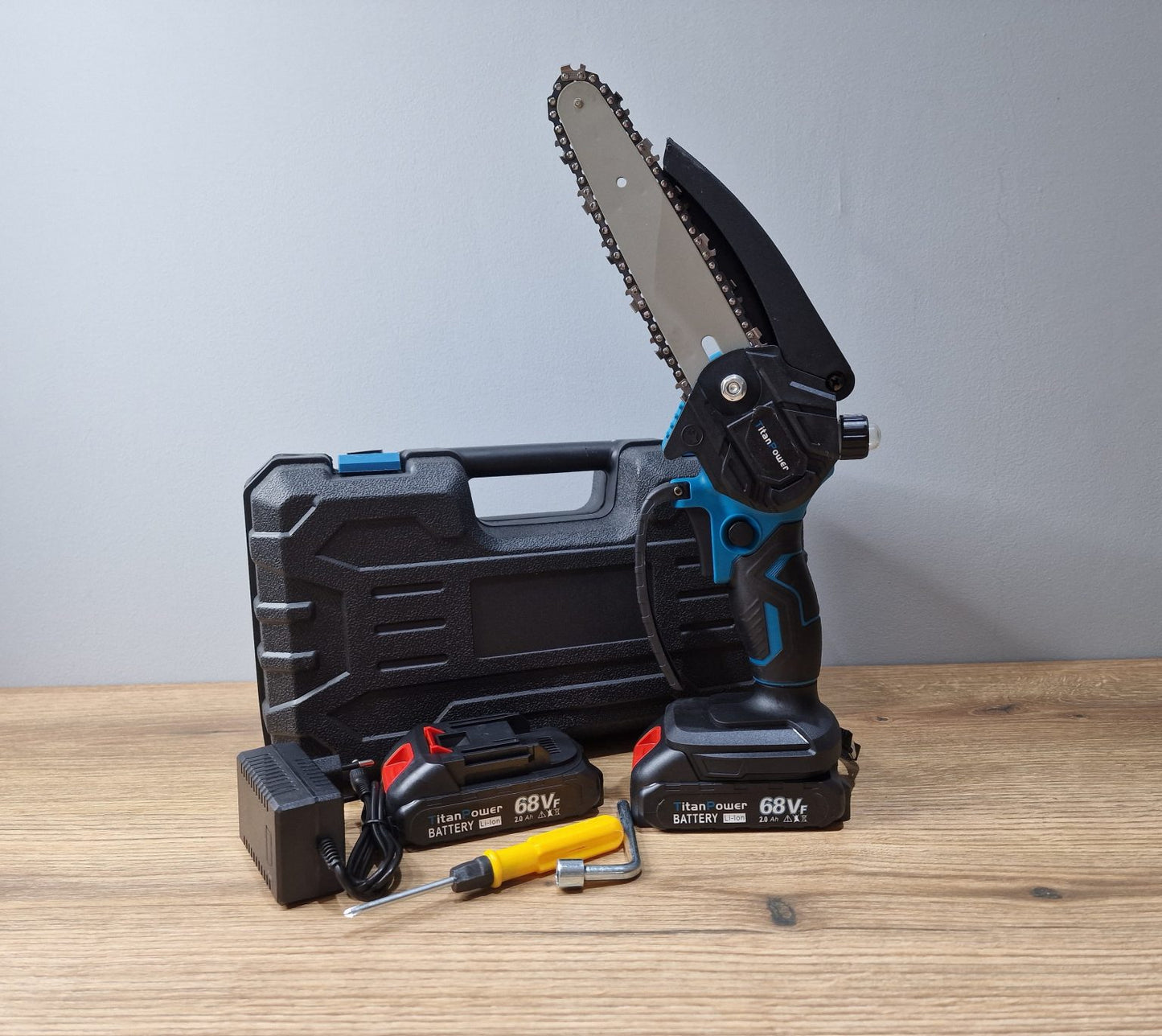 Elektricna aku ručna testera sa rezervoarom za ulje sa dve baterije Veliki mac